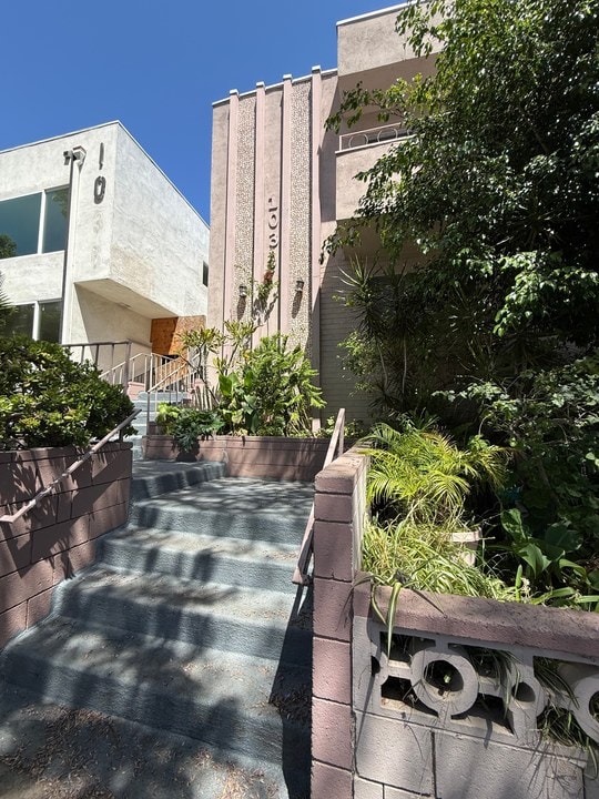 1-Bedroom Apartment in West Hollywood — Available Now — photo 1 of 10