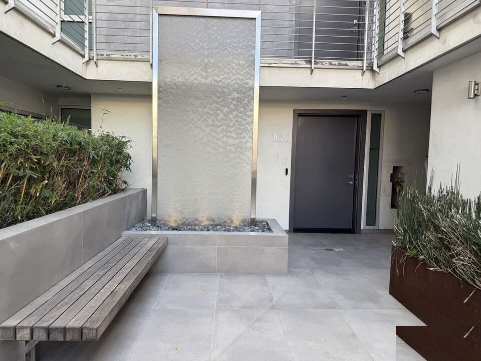 Modern 2BD/2BA Condo – 8210 Fountain Ave #103, West Hollywood — 2 bed, 2 bath condo for rent in West Hollywood, CA